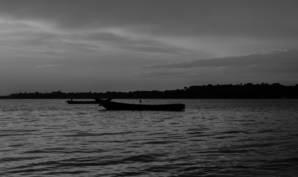 Départ - Entebbe, Ouganda