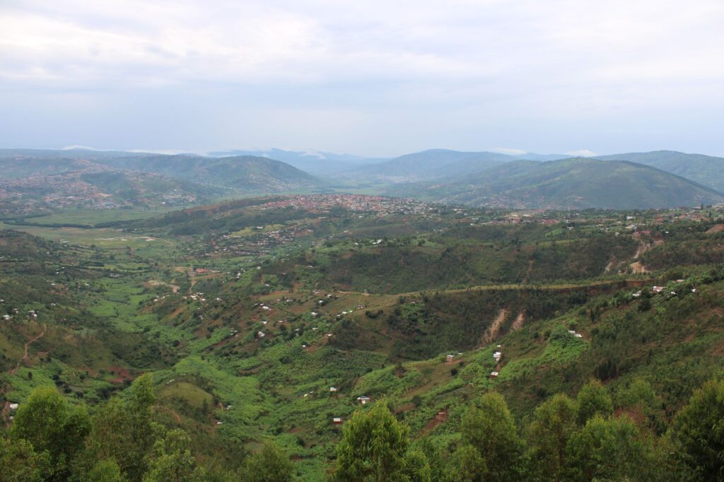 Envol pour le Rwanda - France