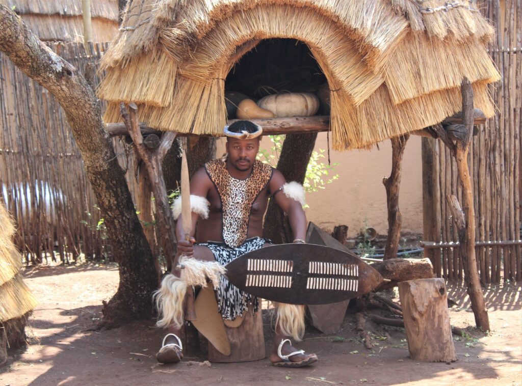 Artisanat swazi et village culturel Zulu - Royaume d'Eswatini – Hluhluwe (Réserve Privée de Zulu Nyala), Afrique du Sud